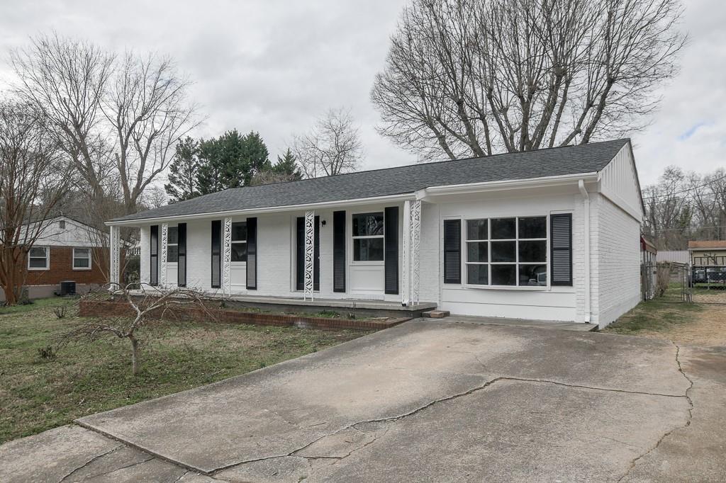 2620 Walnut Rd., Gainesville, GA 30506