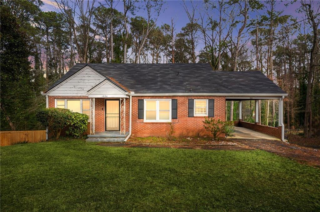 1994 Dodson Dr., Atlanta, GA 30311
