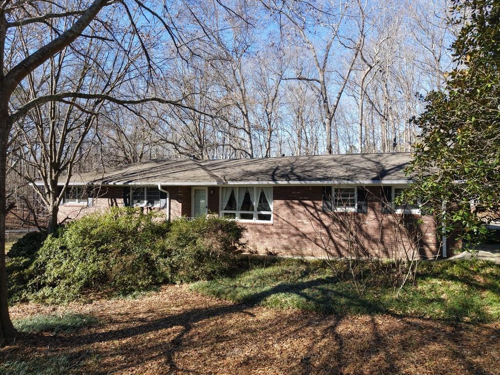 3252 Trickum Rd., Woodstock, GA 30188