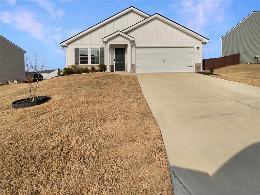 96 Oxford Ln., Kingston, GA 30145