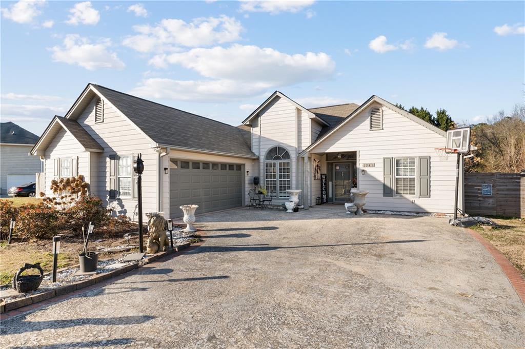 1541 Wynfield Dr., Auburn, GA 30011