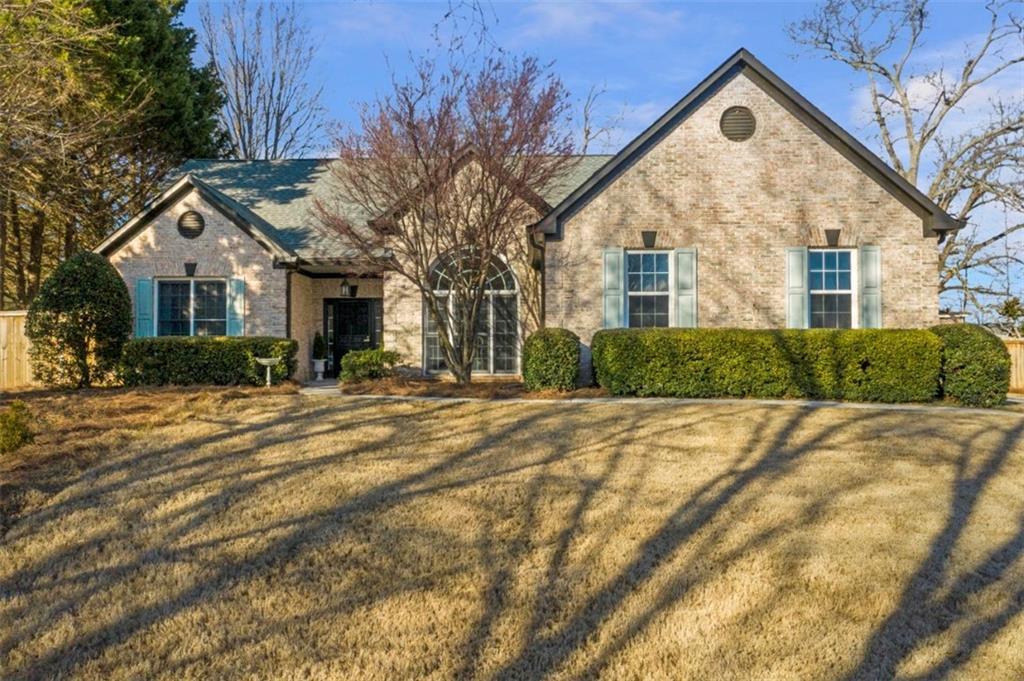 1075 Julius Dr., Suwanee, GA 30024