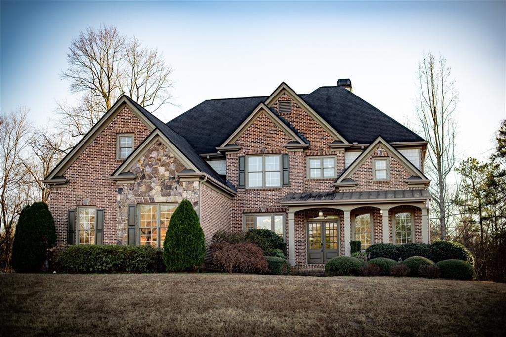 5011 Glen Forrest Dr., Flowery Branch, GA 30542