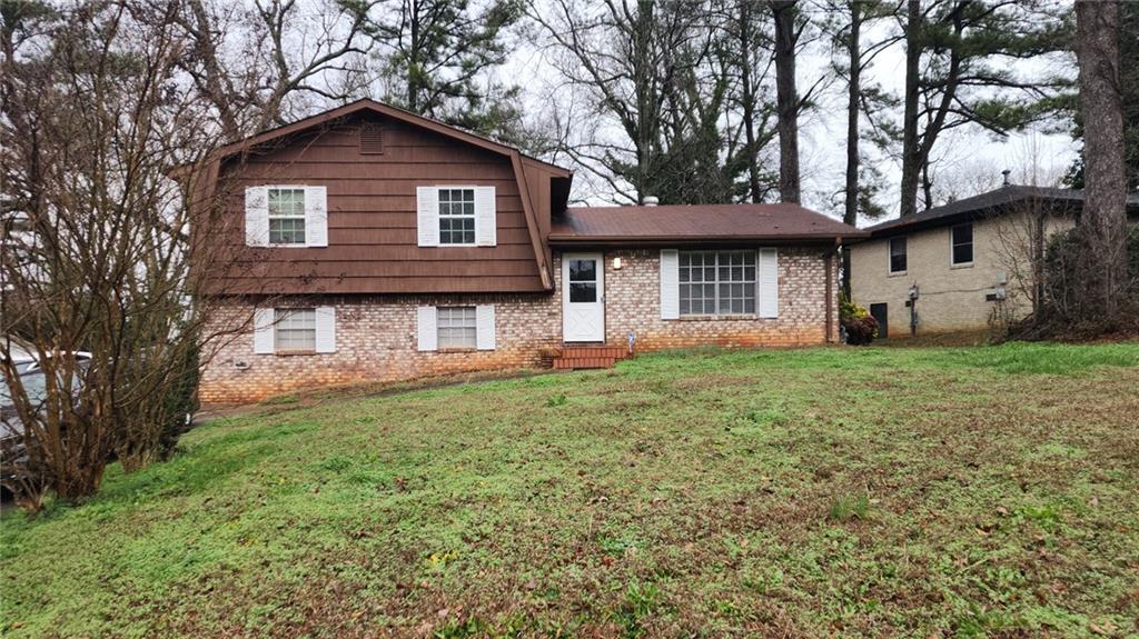 2916 Drexel Ln., Jonesboro, GA 30236