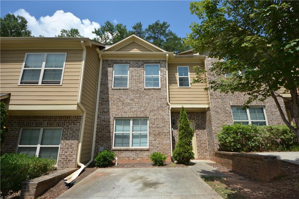 3015 Bonnes Dr., Lithonia, GA 30038