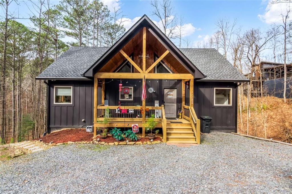 227 Fir Ln., Ellijay, GA 30540