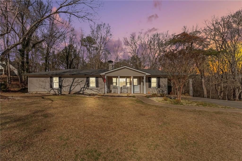 5804 Reinhardt College Pkwy., Waleska, GA 30183