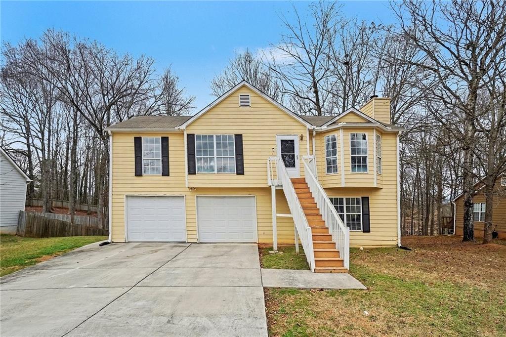 6334 Hillview Ln., Douglasville, GA 30134