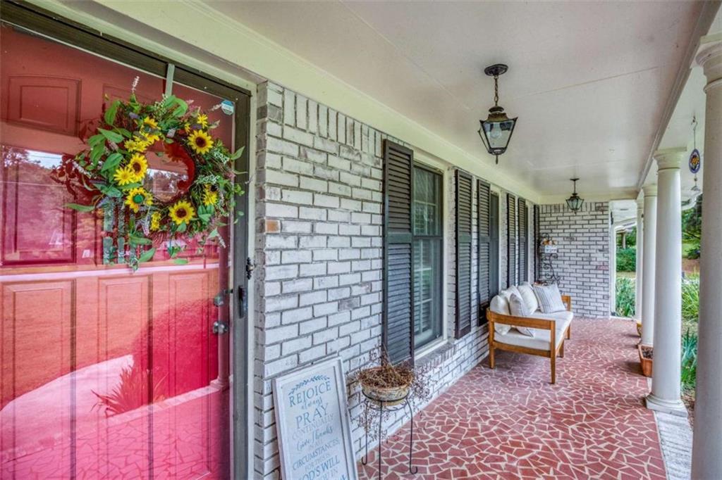 2173 Timber Ln., Snellville, GA 30078