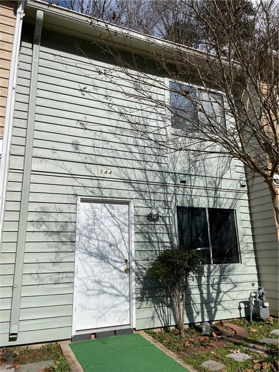 544 Northridge Crossing Dr., Atlanta, GA 30350