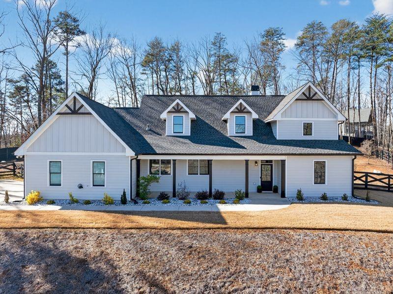 6011 Tradewinds Cove, Gainesville, GA 30506
