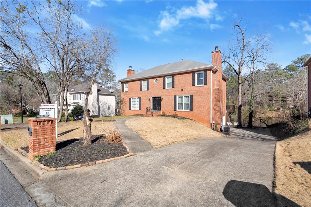 8933 Carroll Manor Dr., Atlanta, GA 30350
