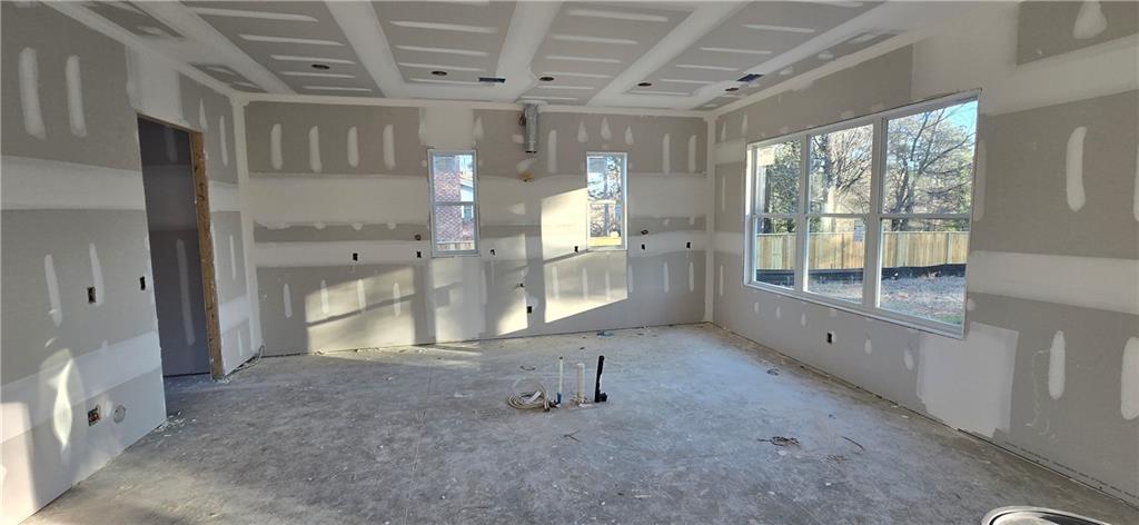 2477 Bobbie Dr., Marietta, GA 30066