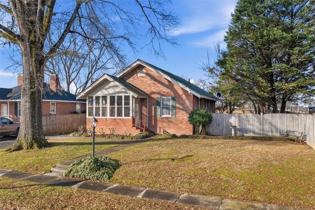 1 Poplar St., Rome, GA 30161