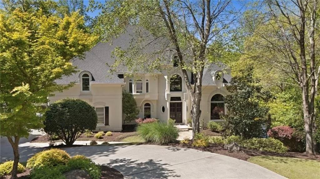 960 Tiverton Ln., Alpharetta, GA 30022