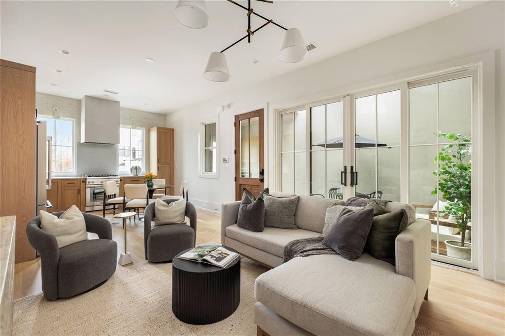 1188 Lupo Loop, Chattahoochee Hills, GA 30268