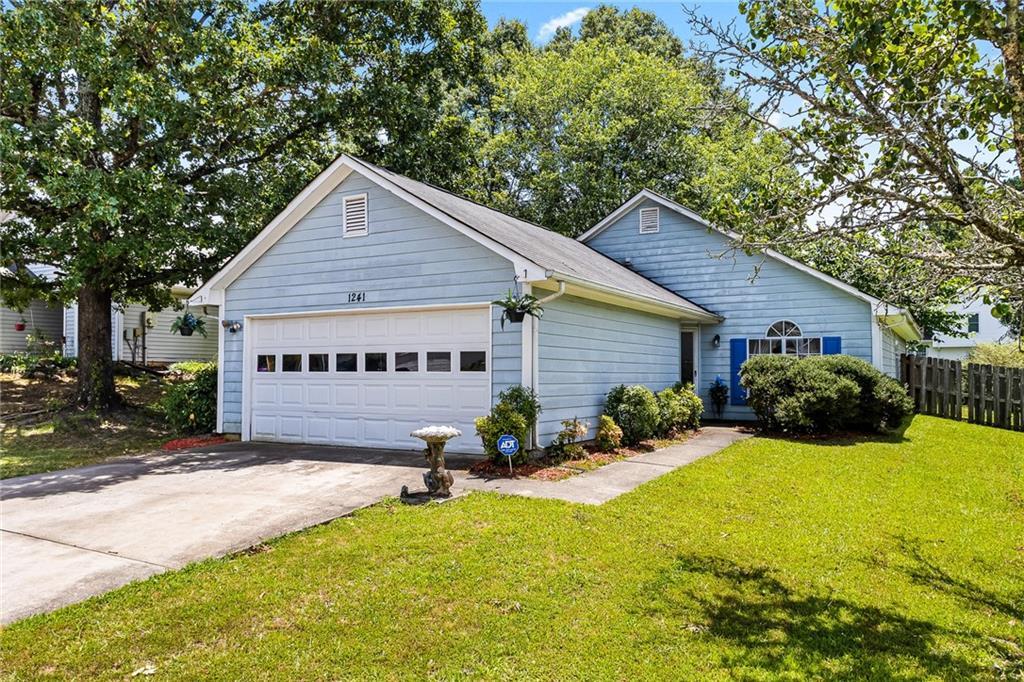 1241 Larkwood Dr., Jonesboro, GA 30238