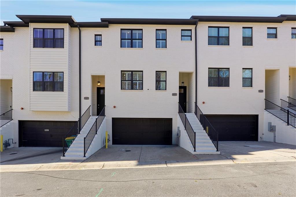 8005 Linfield Way, Atlanta, GA 30350