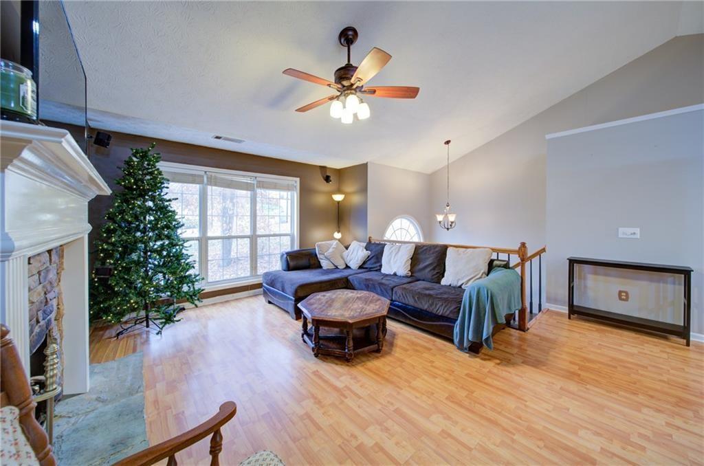 6360 Countryland Dr., Dawsonville, GA 30534