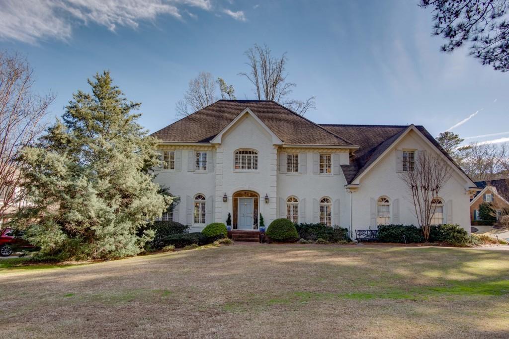305 Aldenshire Pl., Sandy Springs, GA 30350