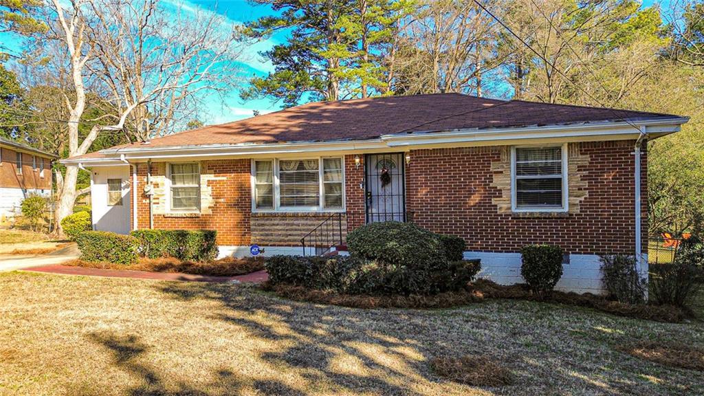 2162 Holly Hill Dr., Decatur, GA 30032