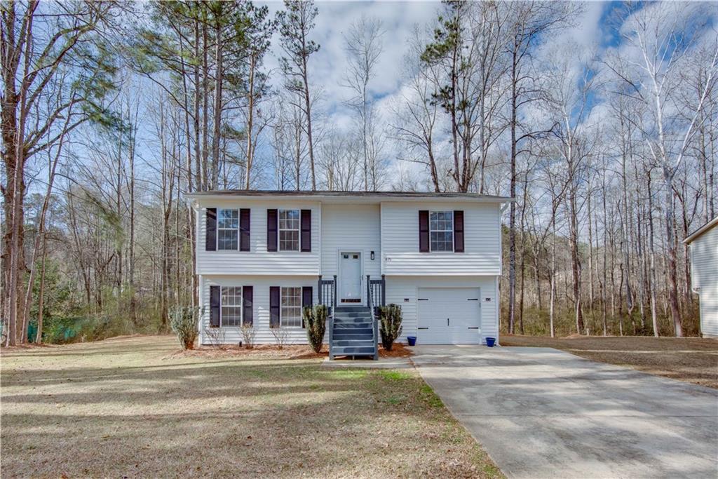 871 Tall Deer Dr., Fairburn, GA 30213