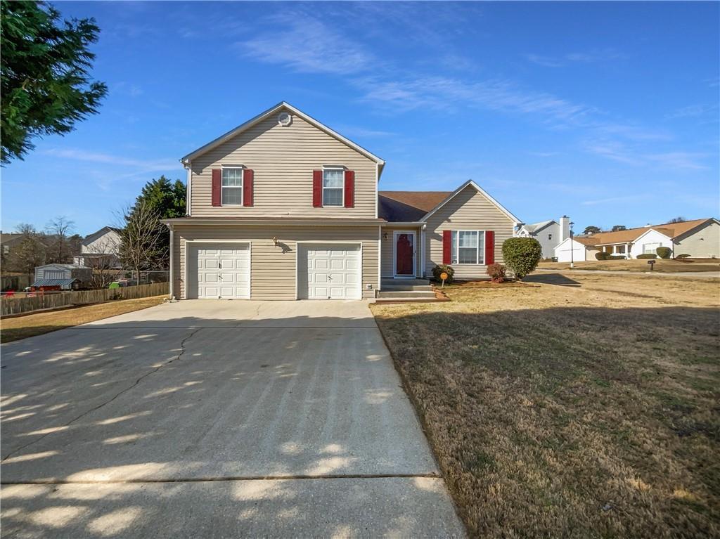 517 Brenston Ct., Ellenwood, GA 30294