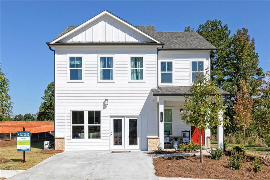 4365 Buttonwood Ln., Lilburn, GA 30047