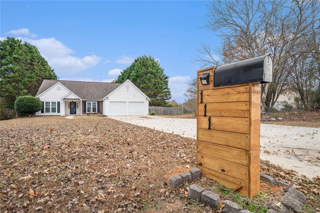 111 Meadowview Ln., Powder Springs, GA 30127