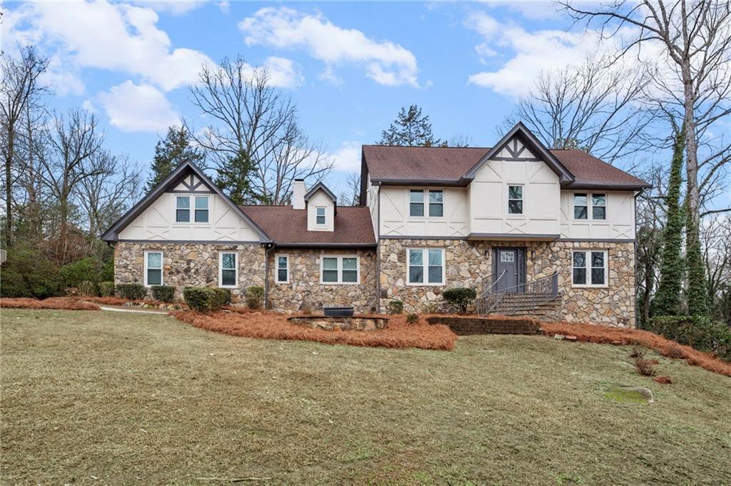 4947 Castlewood Dr., Lilburn, GA 30047