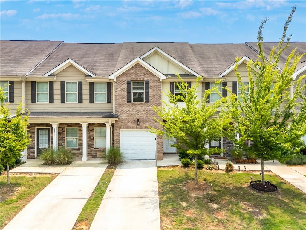 1931 Old Dogwood, Jonesboro, GA 30238