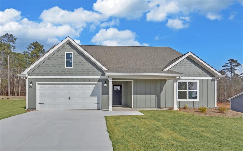 310 Park Place Dr., Lavonia, GA 30553