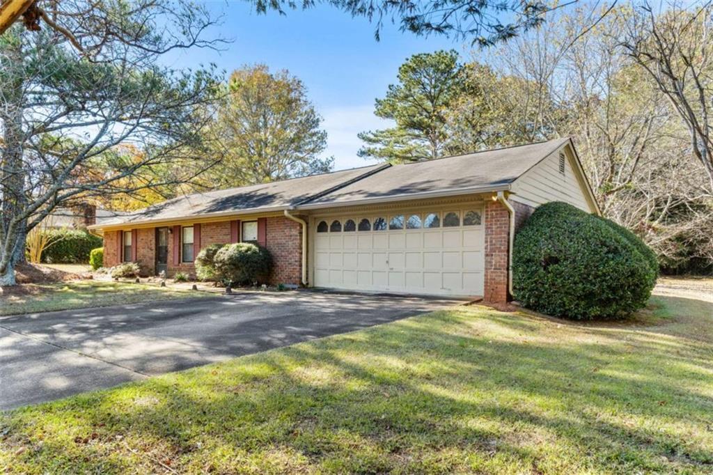 2203 Liberty Ln., Conyers, GA 30094