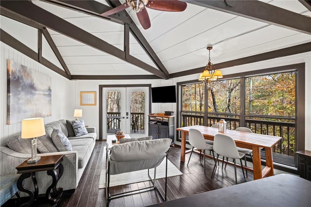 35 Treetop Knoll Dr., Jasper, GA 30143