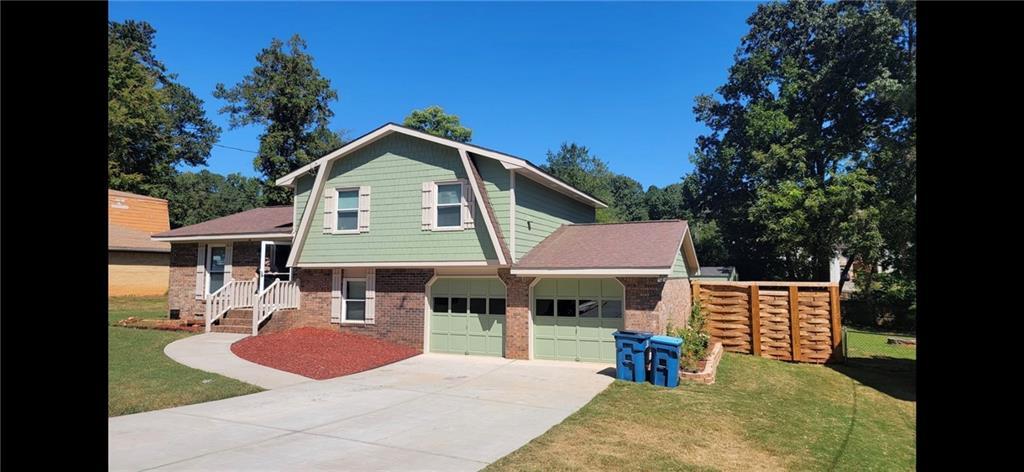 371 Amberwood Dr., Lawrenceville, GA 30044