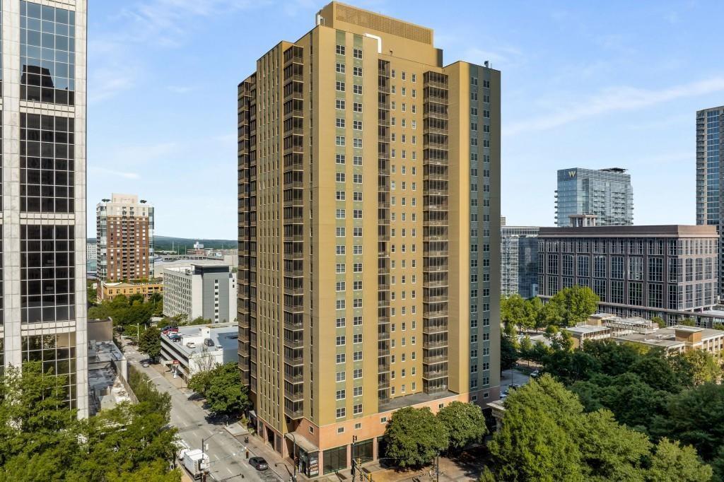 300 Peachtree St. #9D, Atlanta, GA 30308