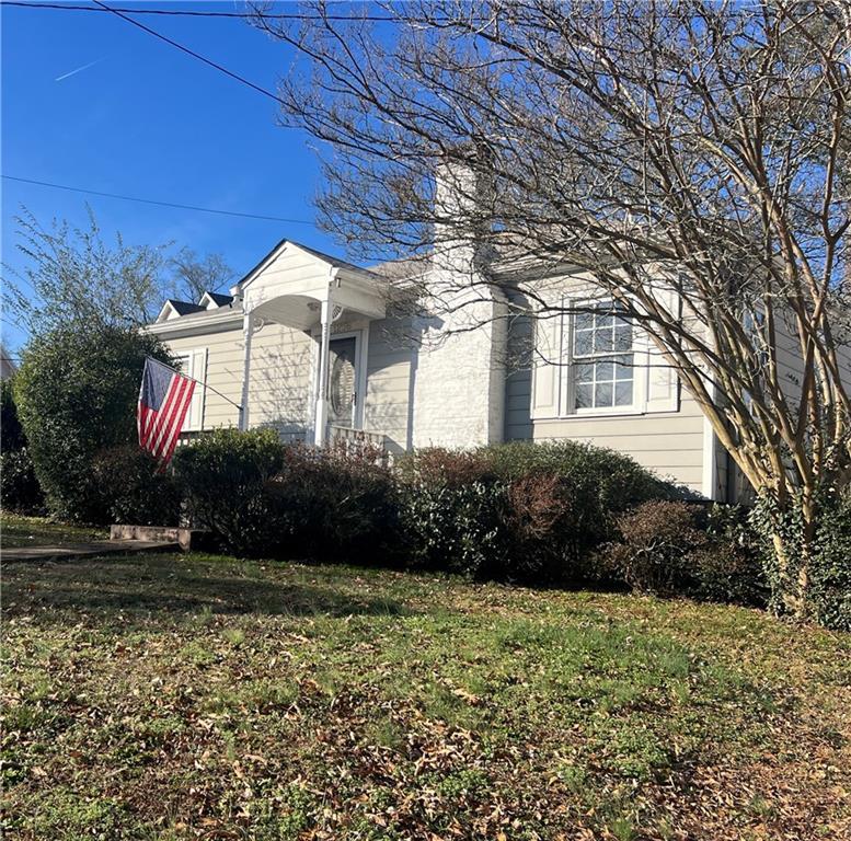 1256 Coleman St., Roswell, GA 30075