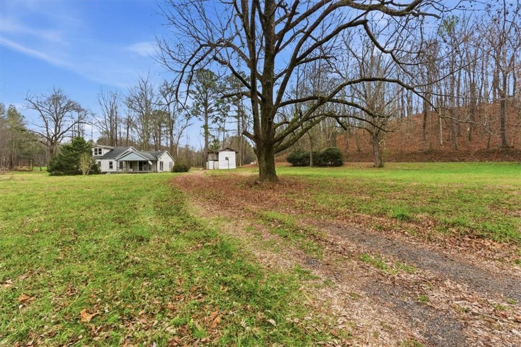 435 Hampton Rd., Cedartown, GA 30125