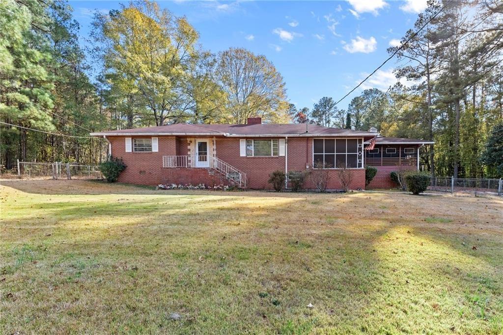 2247 Cypress Ave., Morrow, GA 30260