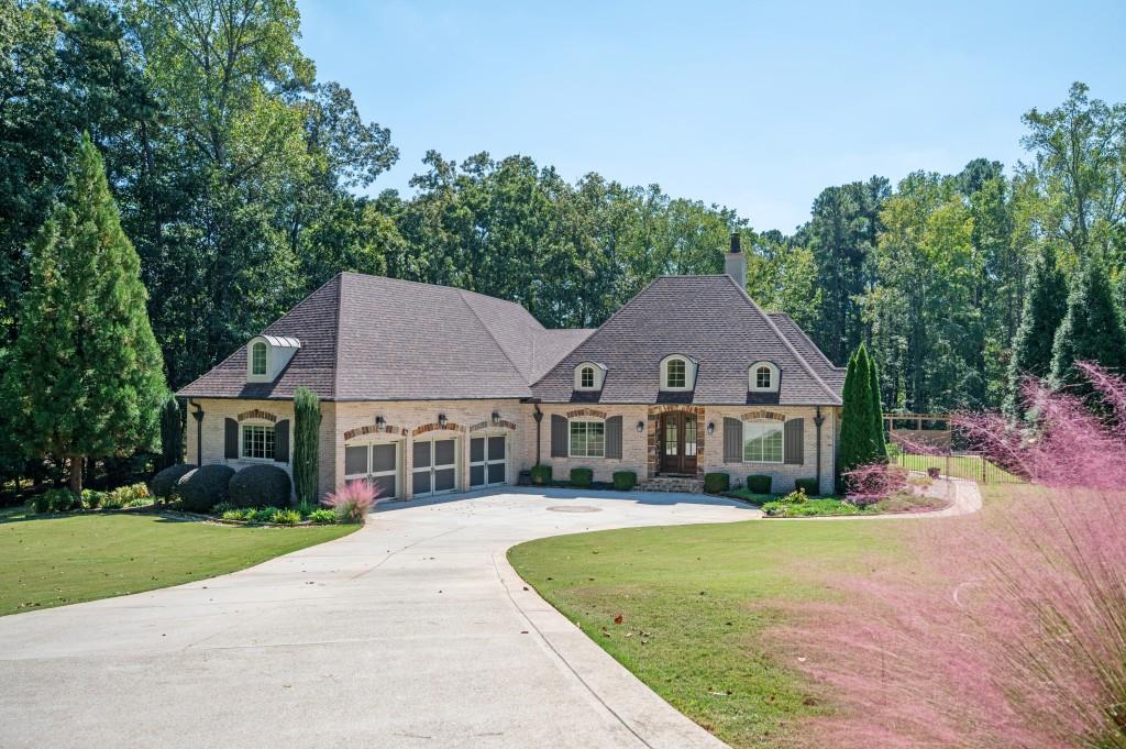 902 Lenora Dr., Kennesaw, GA 30152