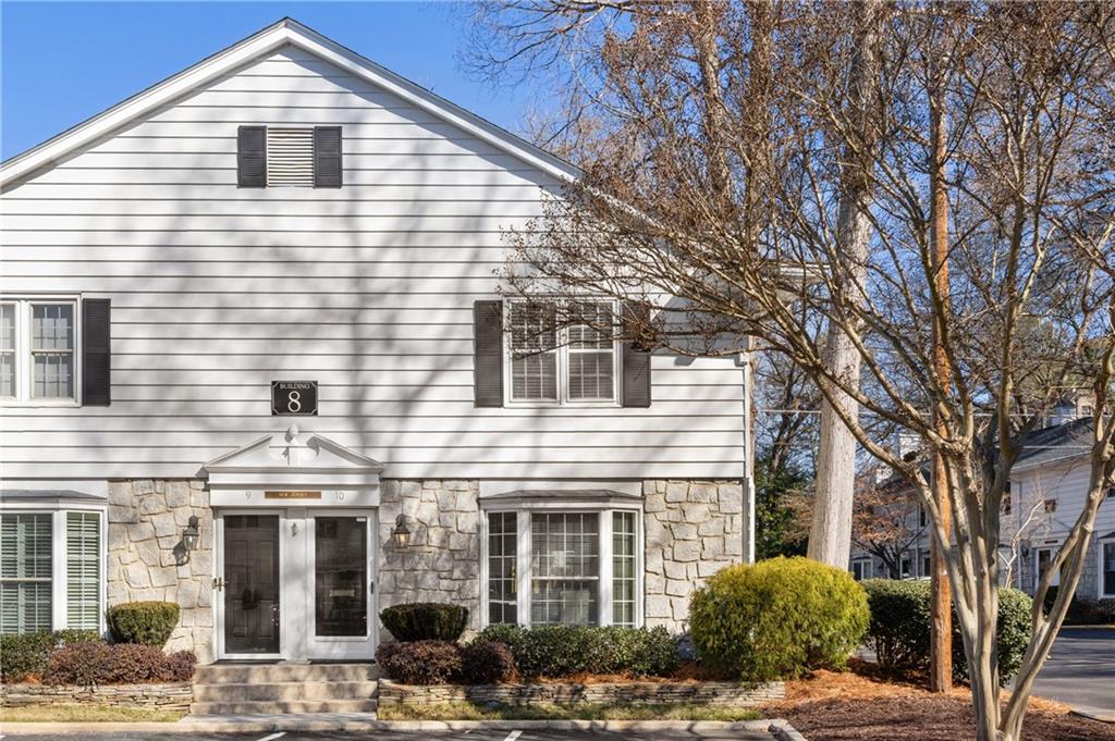 136 Peachtree Memorial Dr. #NJ10, Atlanta, GA 30309