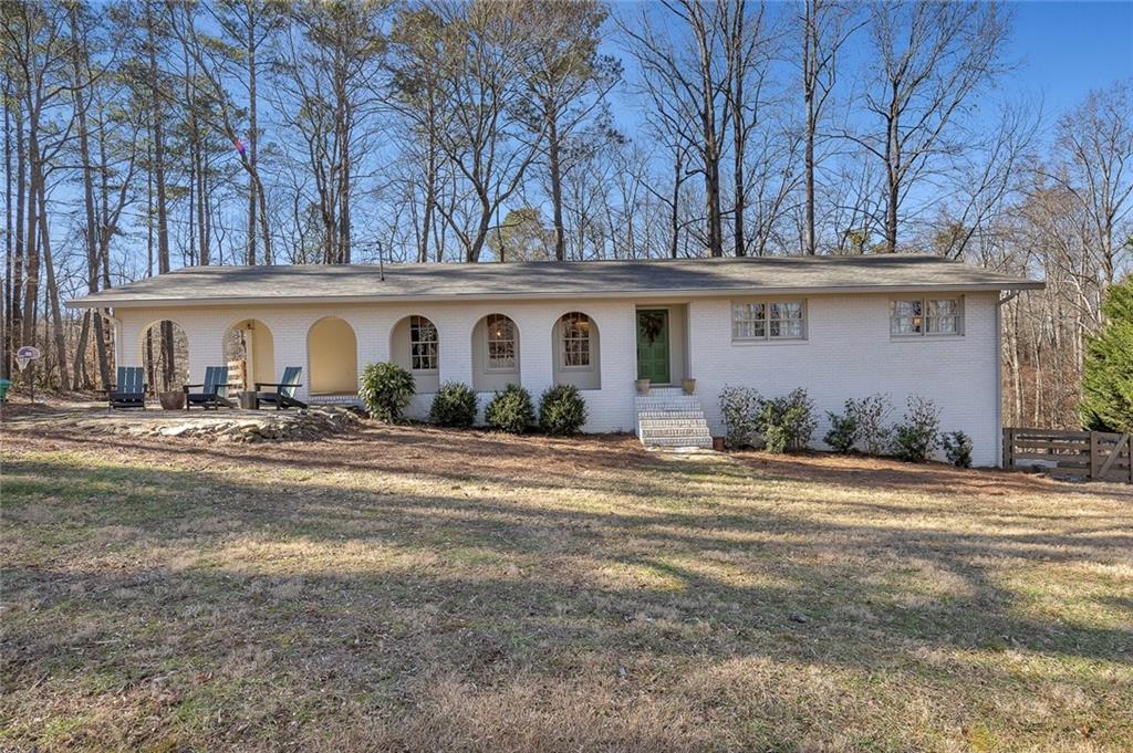 940 Oakdale Rd., Canton, GA 30114