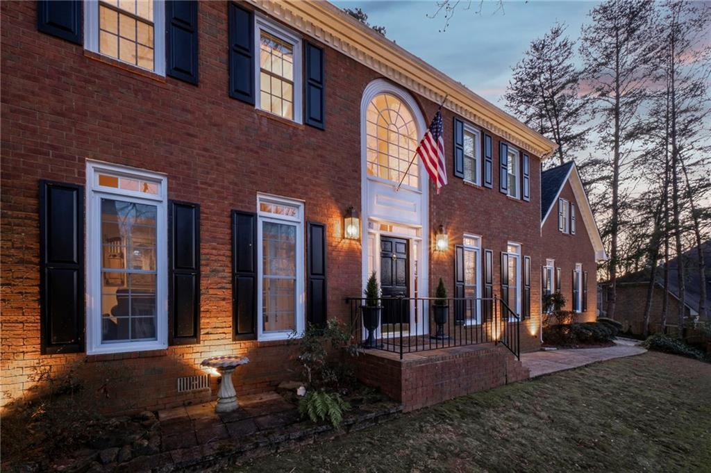 1728 Barrington Cir., Marietta, GA 30062