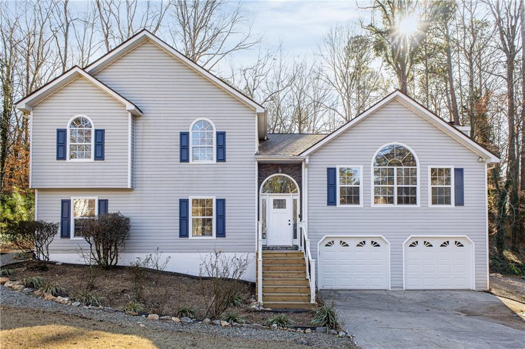 204 Queensbury Ct., Acworth, GA 30102