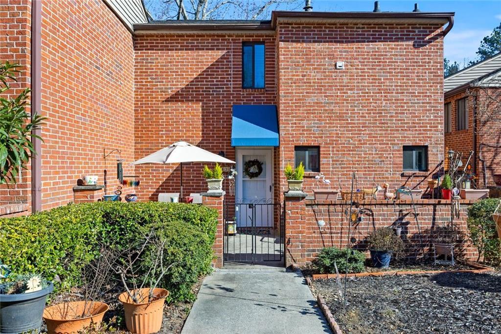 2279 Pernoshal Ct., Dunwoody, GA 30338