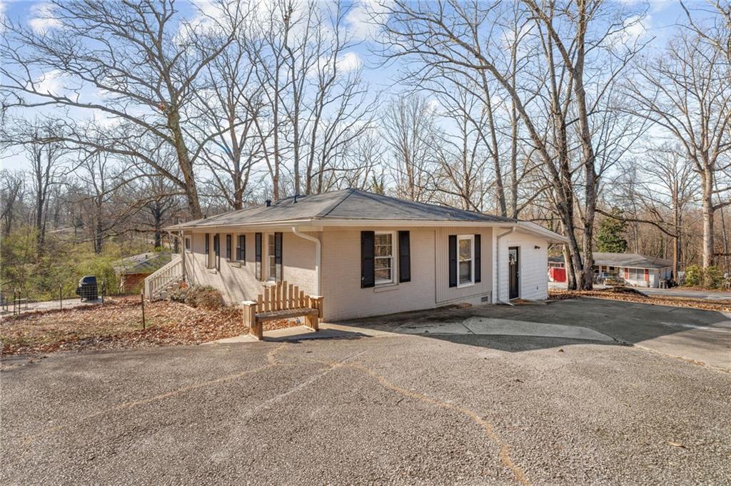 6168 Ellis St., Douglasville, GA 30134