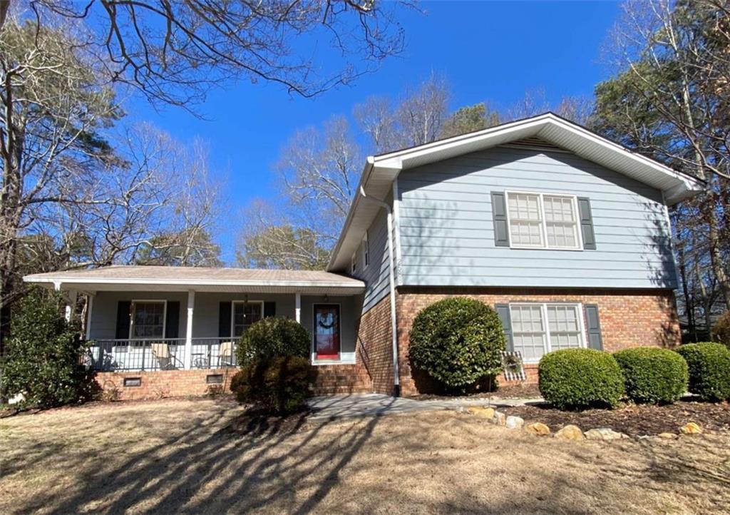 2588 Andover Dr., Atlanta, GA 30360