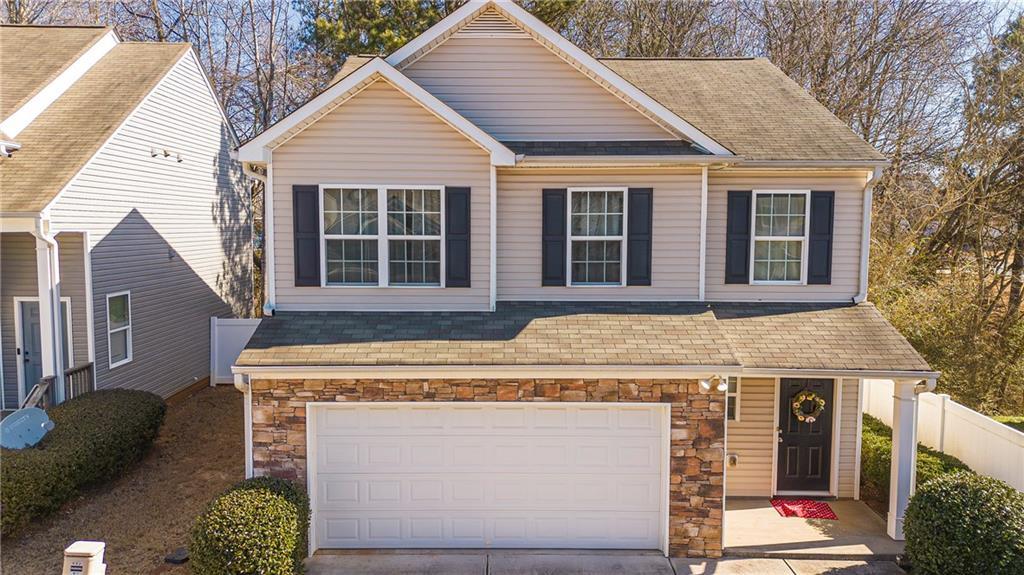 617 Arrowhead Dr., Dallas, GA 30132