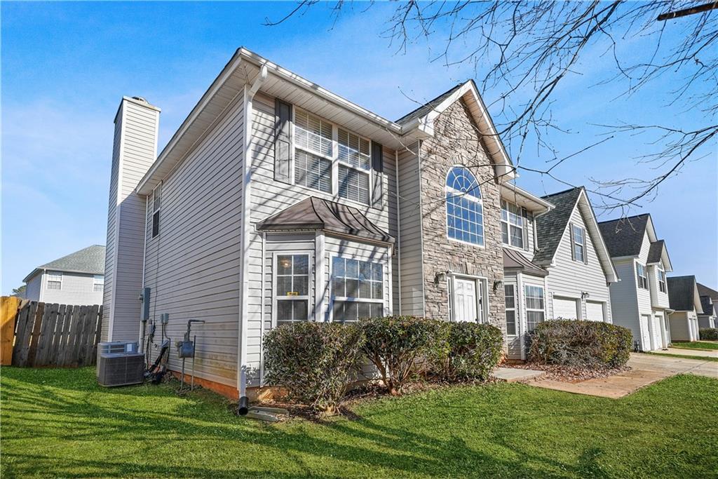 2036 Registry Dr., Hampton, GA 30228