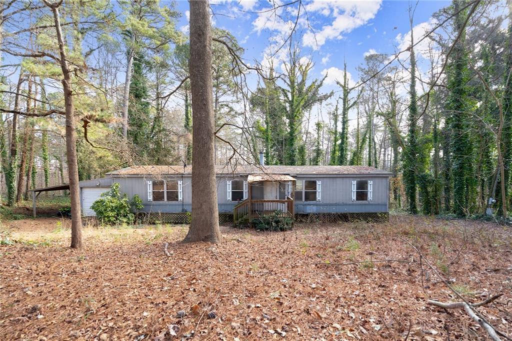 5160 E Holiday Ct., Acworth, GA 30102